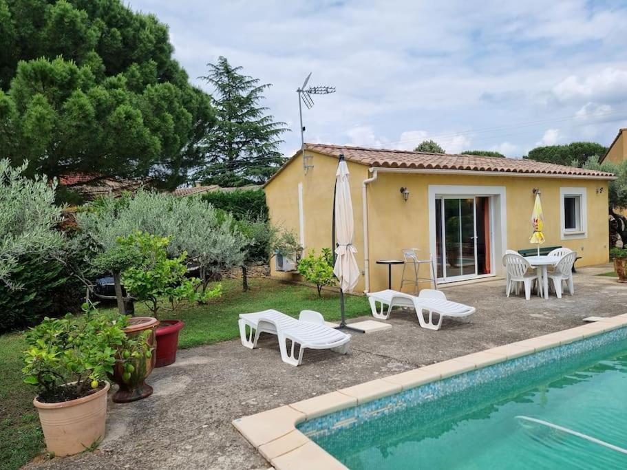 Gite Avec Piscine Au Coeur De La Vallee De La Ceze Saint-Laurent-de-Carnols Exteriör bild