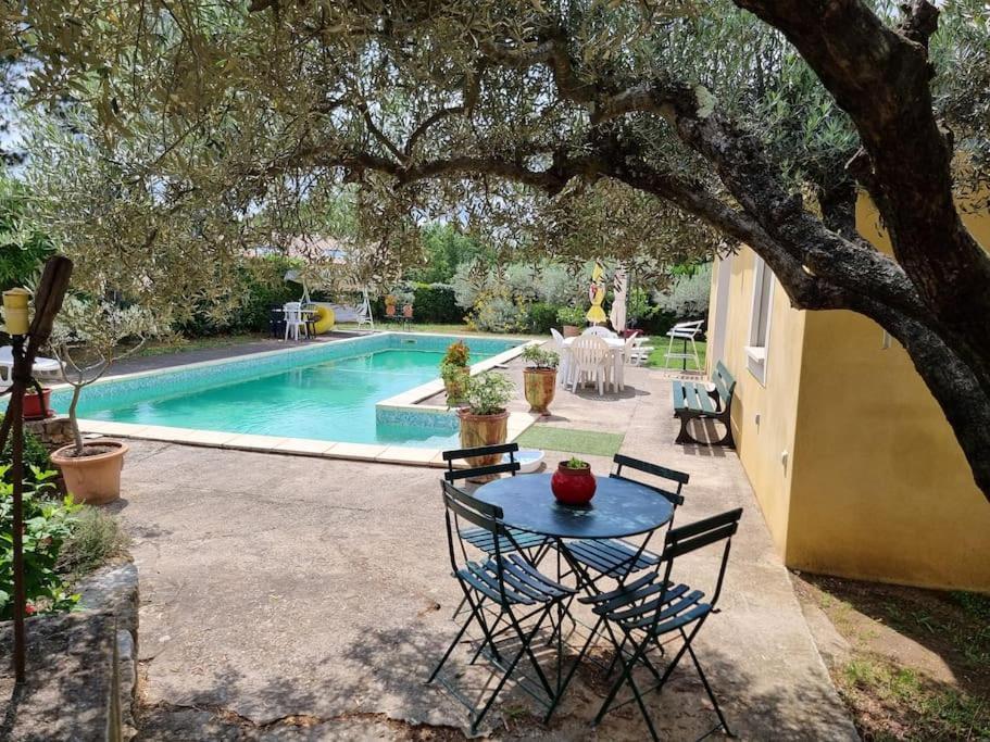 Gite Avec Piscine Au Coeur De La Vallee De La Ceze Saint-Laurent-de-Carnols Exteriör bild